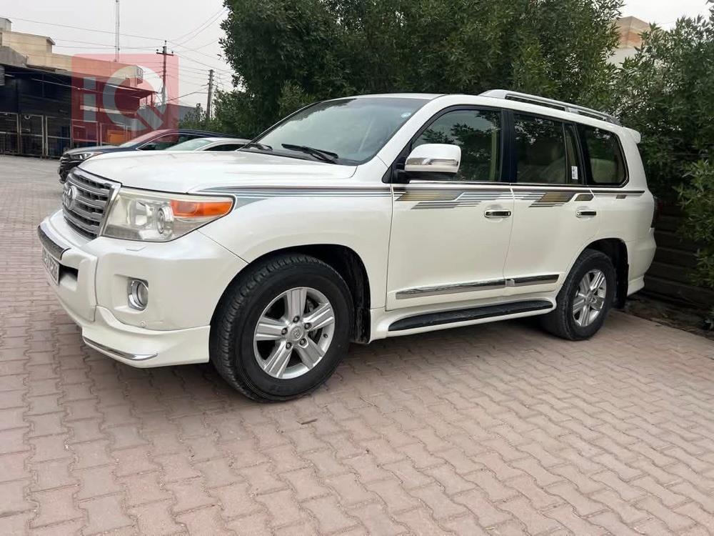 تويوتا لاندكروزر